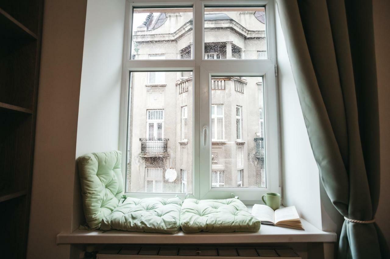 "Green Oasis Apartment" Lviv Ngoại thất bức ảnh