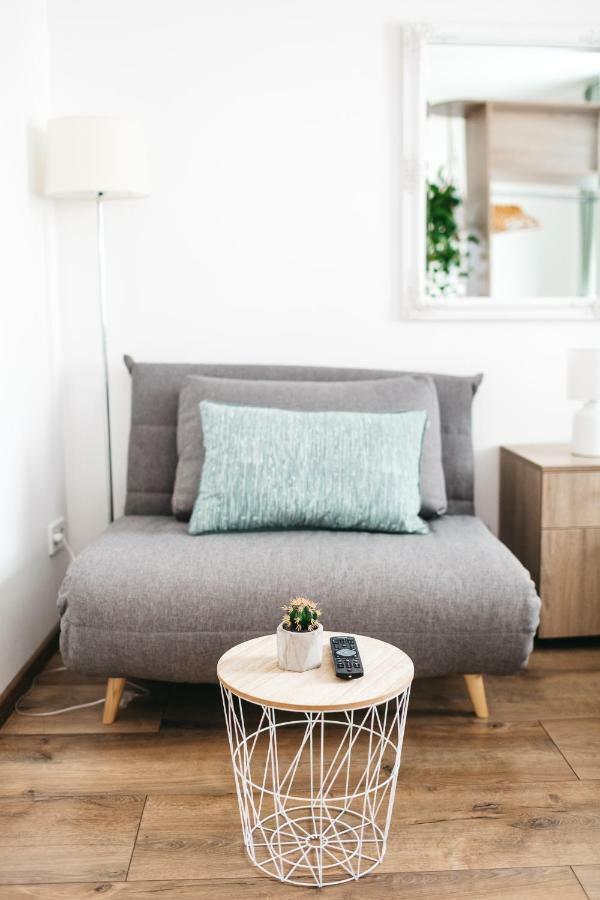 "Green Oasis Apartment" Lviv Ngoại thất bức ảnh