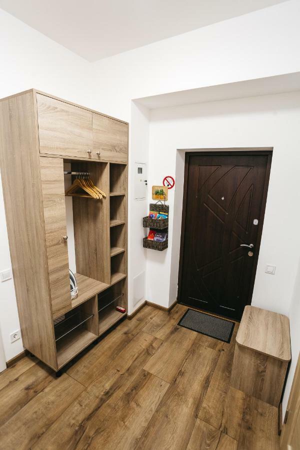 "Green Oasis Apartment" Lviv Ngoại thất bức ảnh